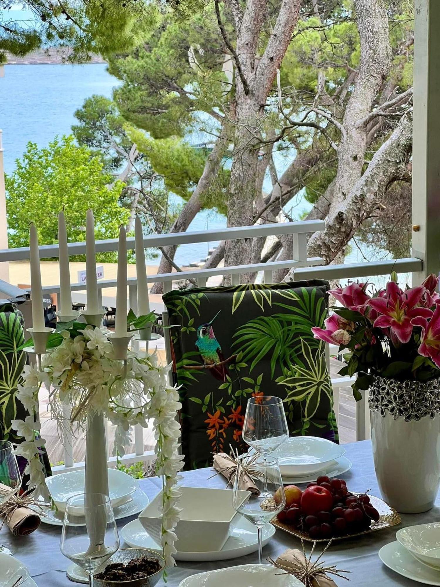 Beachfront With Wonderful Large Terrace
